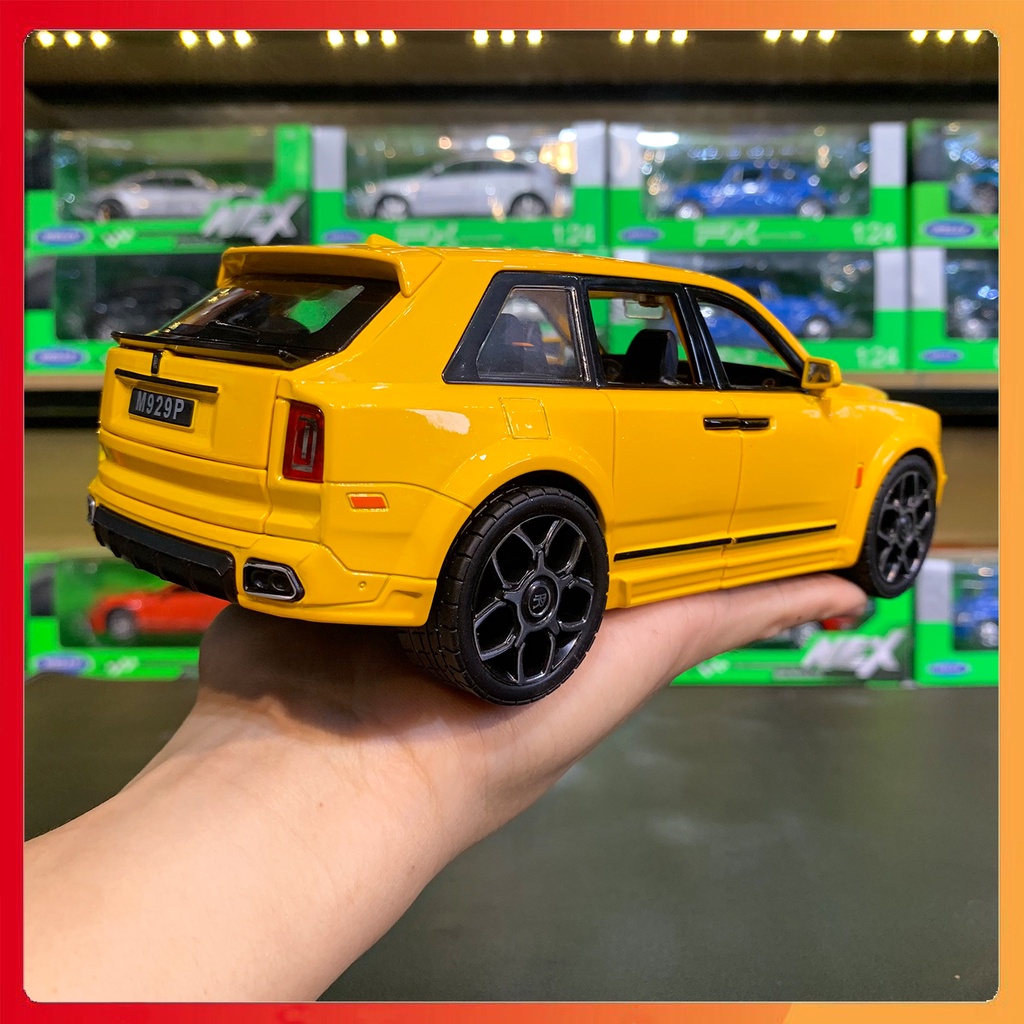 Mô hình xe Rolls Royce Cullinan tỉ lệ 1:20 XLG