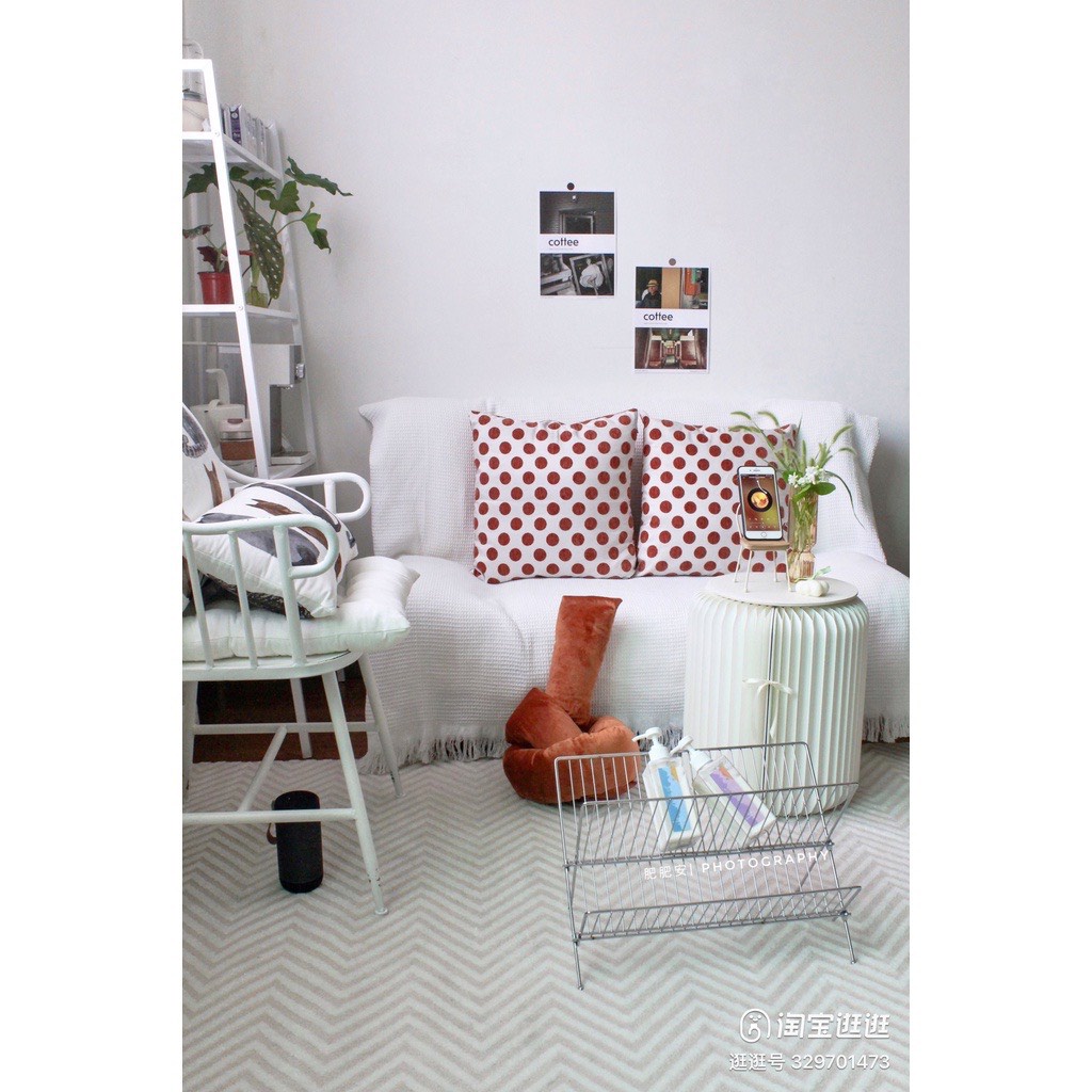 Gối trang trí thắt nút hình Quẩy vải nhung lụa nhiều màu cá tính decor