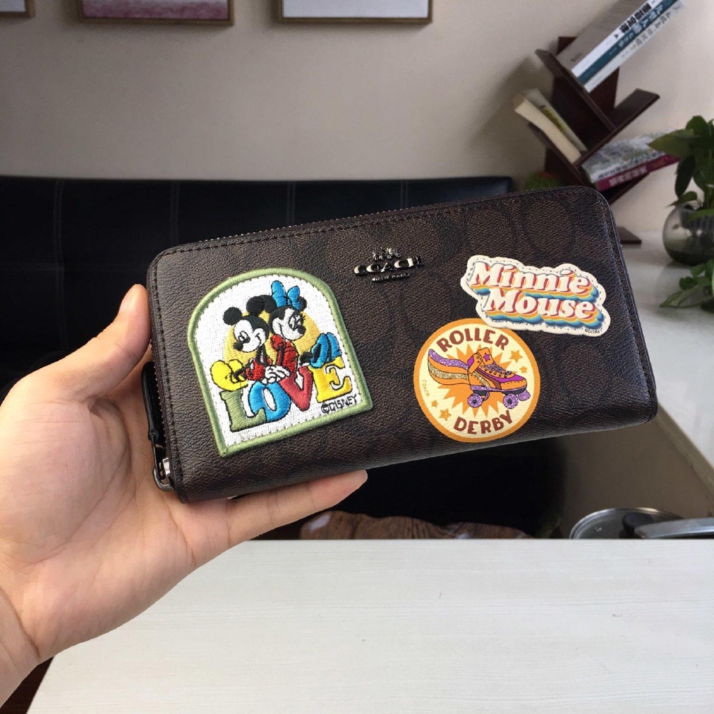 COACH Ví Dài Thêu Hình Chuột Mickey Dễ Thương F31350 F29380