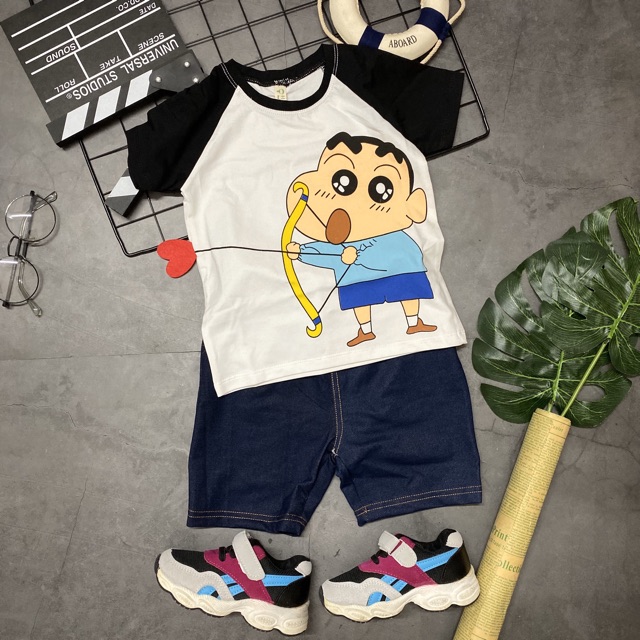 Bộ bé trai quần giả jeans cu shin bắn tim ❤️❤️❤️ còn xanh đỏ 10,11