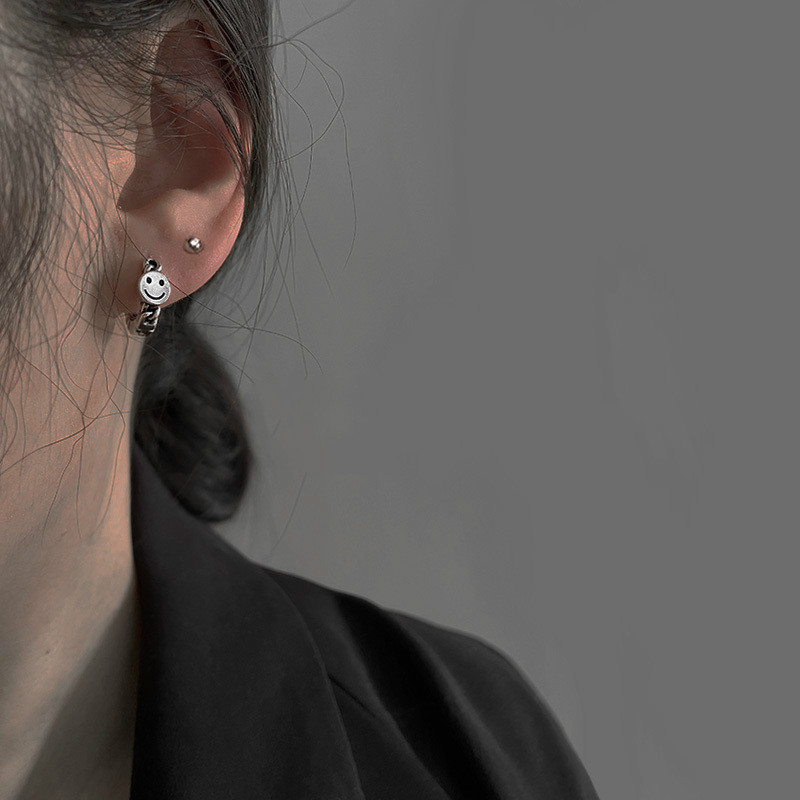 Khuyên tai 22629 hình mặt cười thời trang đơn giản