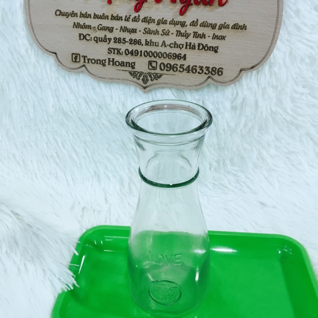 Cốc nước ép sinh tố eo
