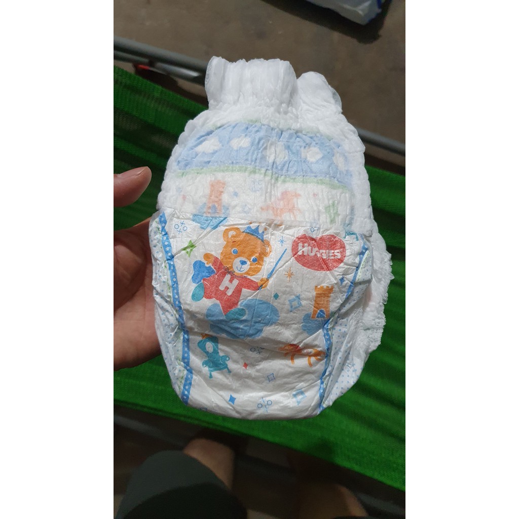 Tã quần Huggies Size XXL (gói còn 22 miếng cho bé từ 15 ~ 25kg)