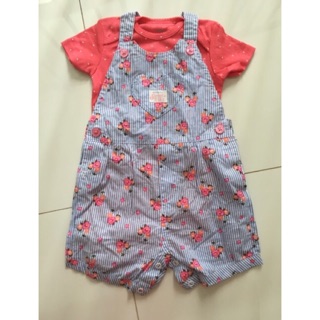 Yếm Carters Bé Gái