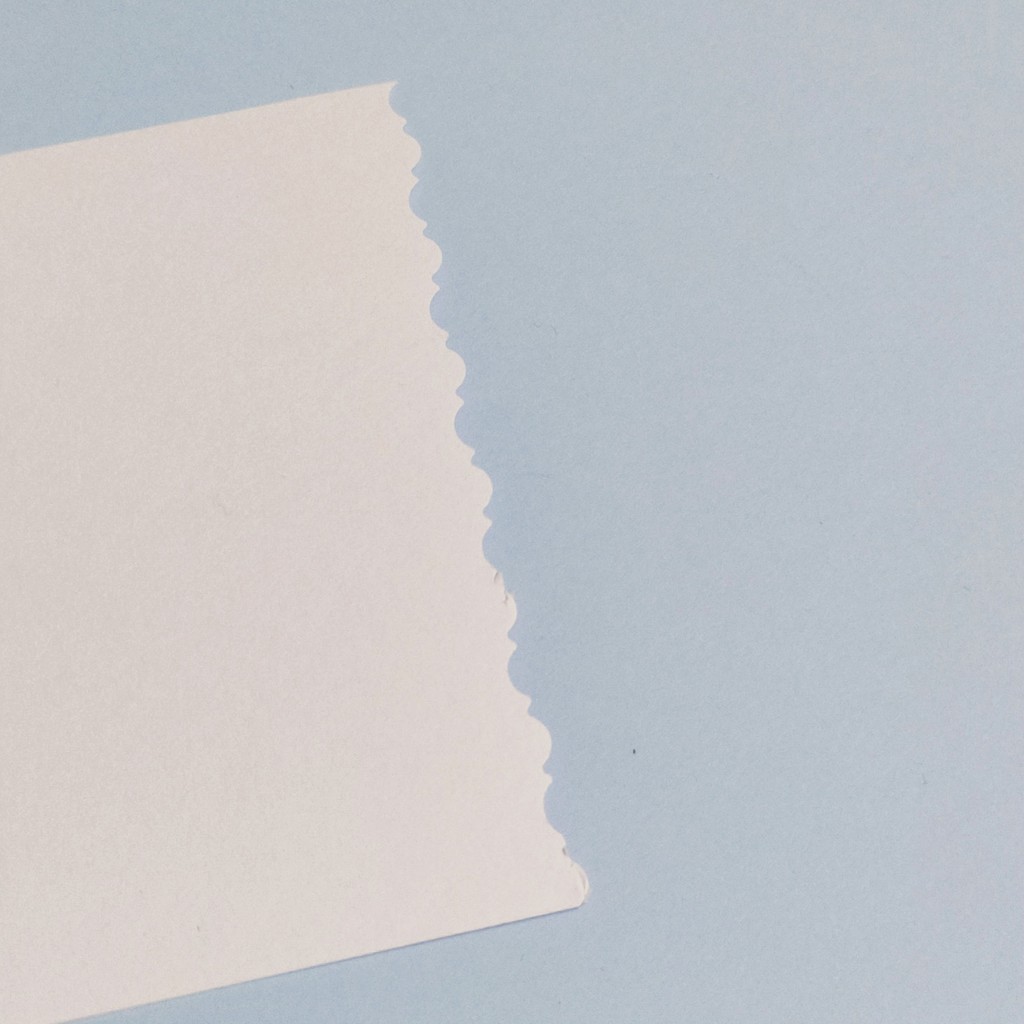 Kéo răng cưa cắt giấy trang trí