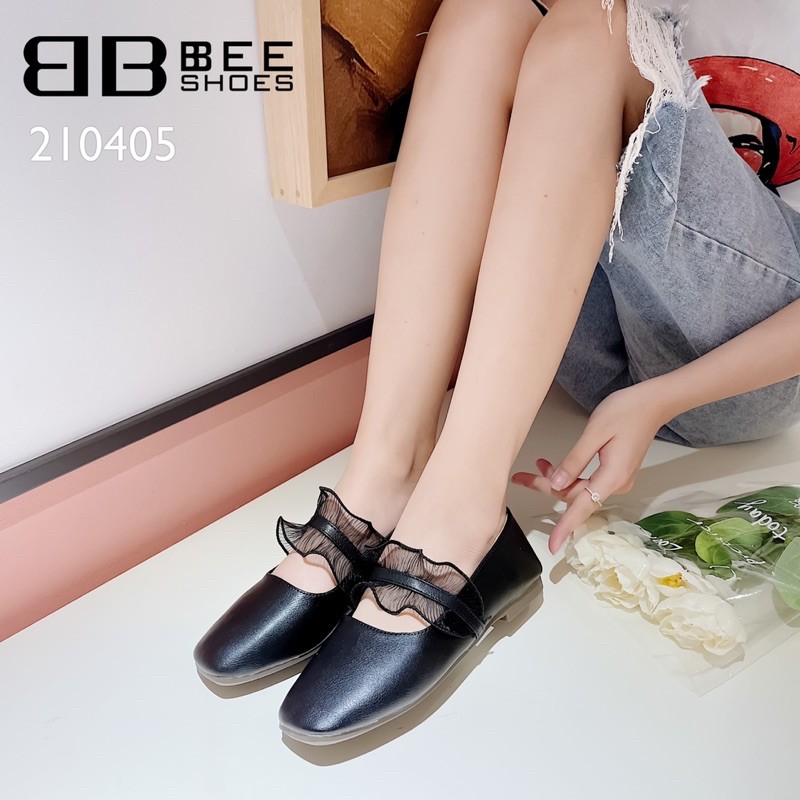 BEESHOES - GIÀY BÚP BÊ NỮ MŨI VUÔNG QUAI NGANG - GIÀY BÚP BÊ NỮ MŨI VUÔNG QUAI NGANG ĐẾ BỆT SẴN MÀU ĐEN - KEM 210405