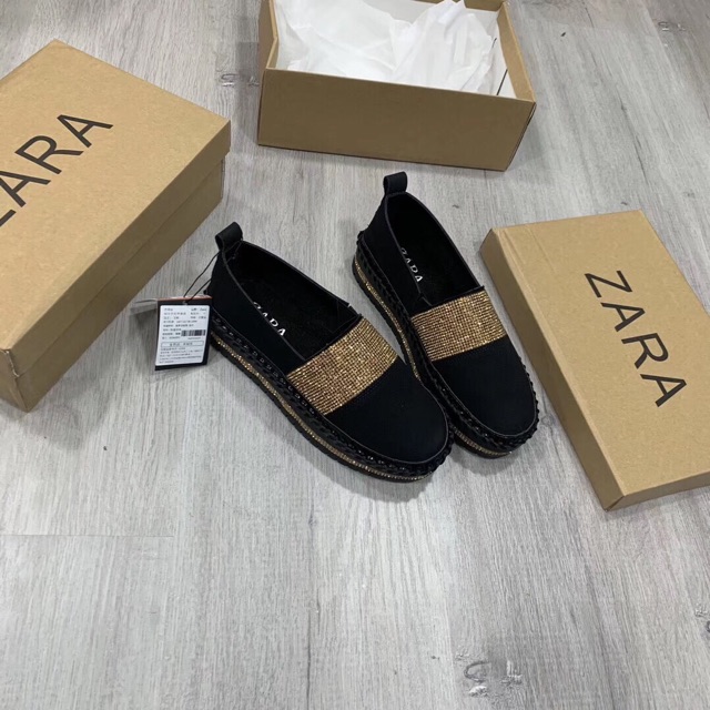 GIÀY SLIPON ZARA