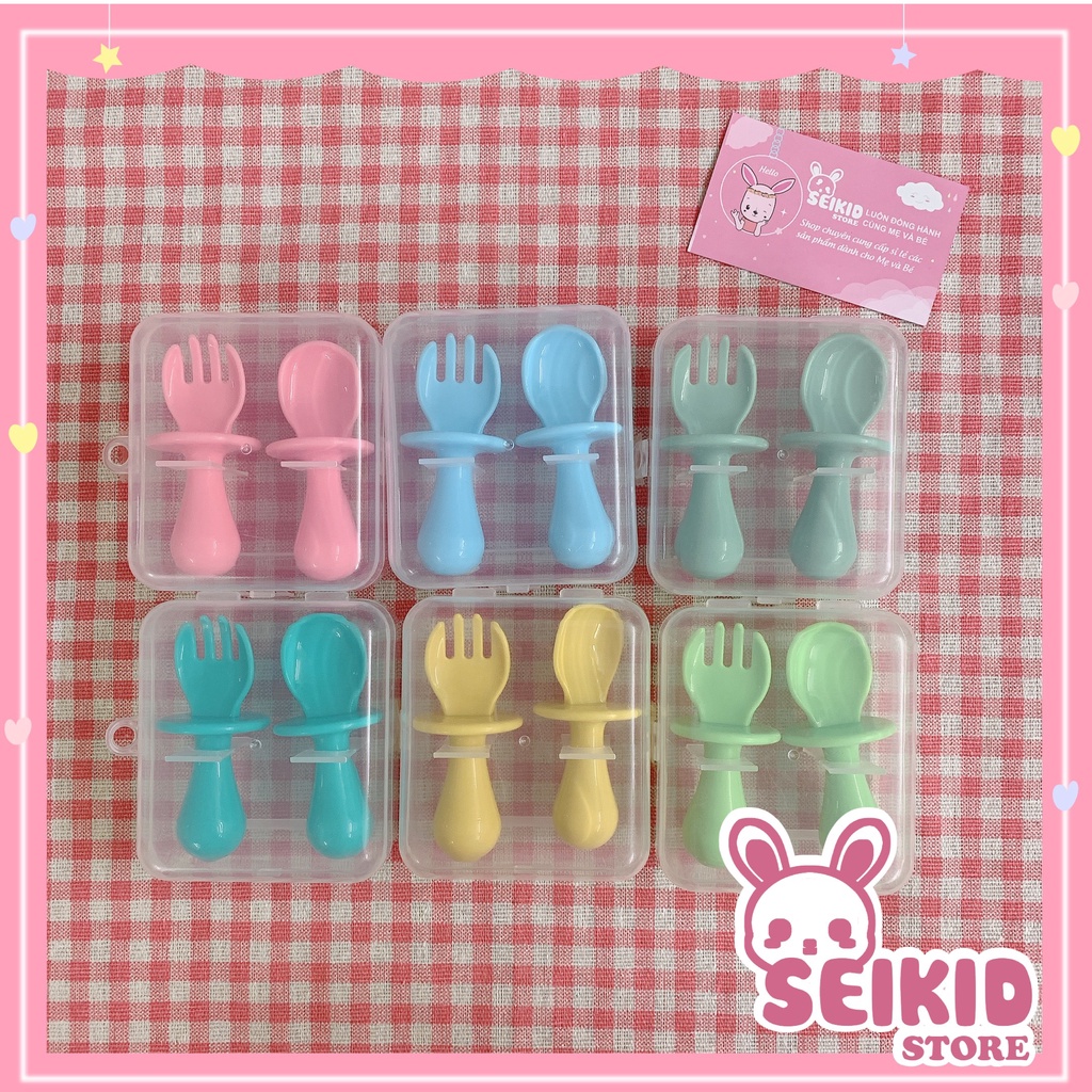 Bộ thìa dĩa ngắn có nút chống hóc (kèm hộp) cho bé tập ăn dặm nhựa cao cấp chịu nhiệt nhiều màu Seikid Store