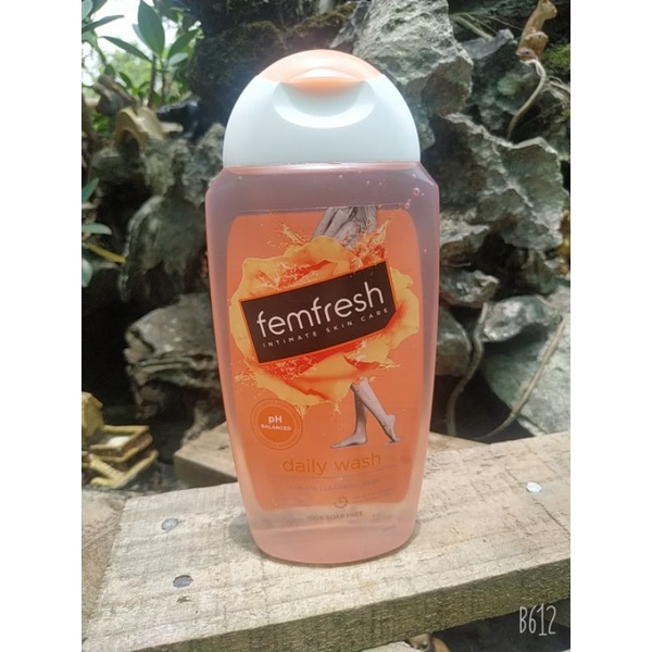 dung dịch vệ sinh phụ nữ femfresh