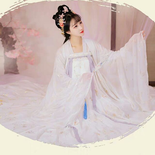 Hán phục cổ trang Trung Quốc Tương Vũ màu trắng giá rẻ cho học sinh sinh viên.