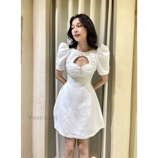 DELISA DRESS ĐẦM TRẮNG TAY BÍ PHỐI ORGANZA KHOÉT NGỰC DỰ TIỆC D388W TINFOUR
