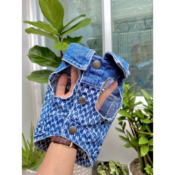 ÁO KHOÁC JEAN NY CỤT TAY CHO CHÓ MÈO