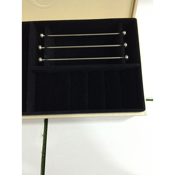 Hộp Đựng Trang Sức Pandora Hình Vuông Bằng Da PU