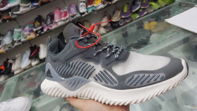 Giày Alphabounce beyond 2018