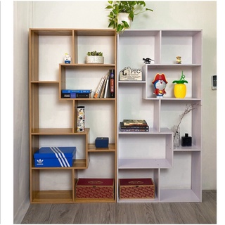 Kệ sách chữ U. Gỗ MDF phủ Melatium chống thấm cao cấp. Kích thước 147 x 74 x 20cm. Màu vân gỗ và Màu trắng