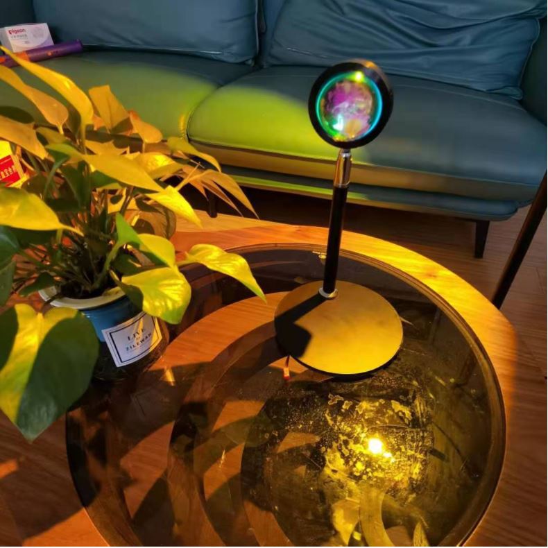 [Có sẵn] Đèn chiếu sáng tạo hoàng hôn cầu vồng dùng trong triển lãm/phòng khách độc đáo