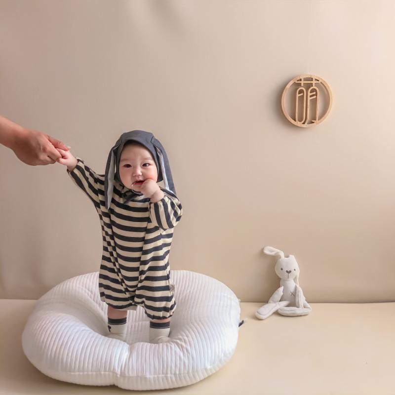 Set Áo Liền Quần + Mũ Tai Thỏ Cho Trẻ Sơ Sinh