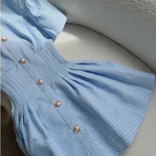Đầm dạo phố dáng xòe chíp eo phối nút chất dạ mềm sang chãnh - Milan Dress