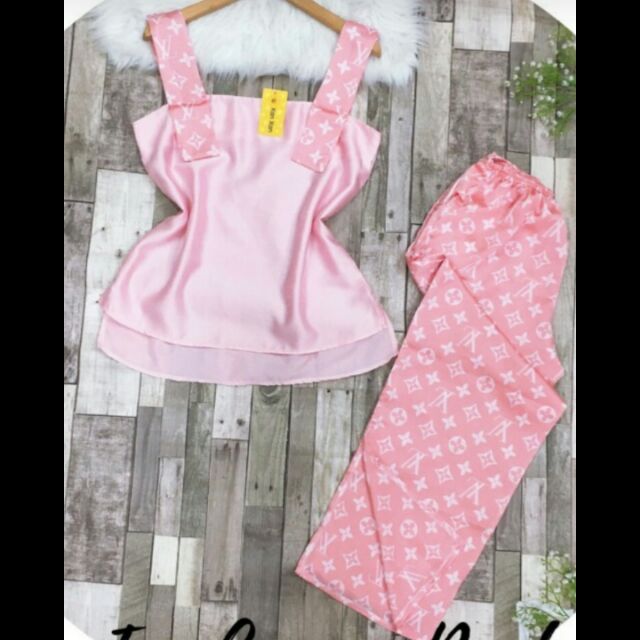 Đồ bộ  lụa satin hai dây Mặc ngủ