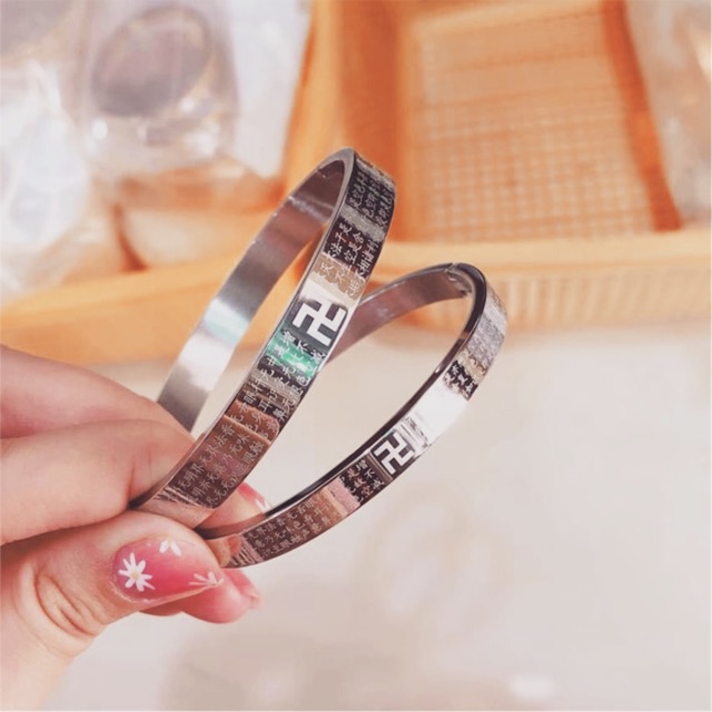 Vòng tay titan khắc bát nhã tâm kinh dạng tròn | BigBuy360 - bigbuy360.vn