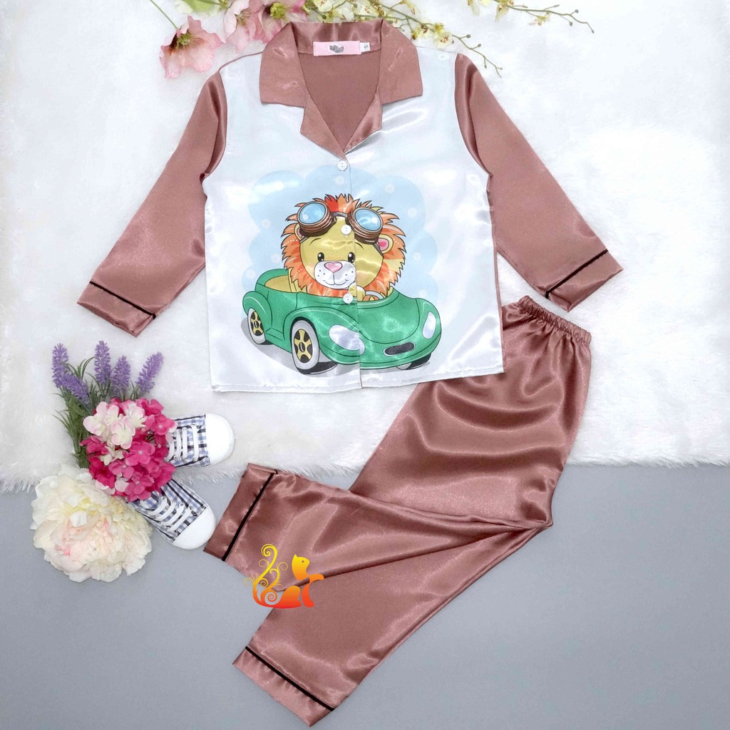 Đồ Bộ Pijama Phi Lụa &quot;Hình Sư Tử&quot; Tay Dài Cho Bé - Từ 12kg - 42kg.