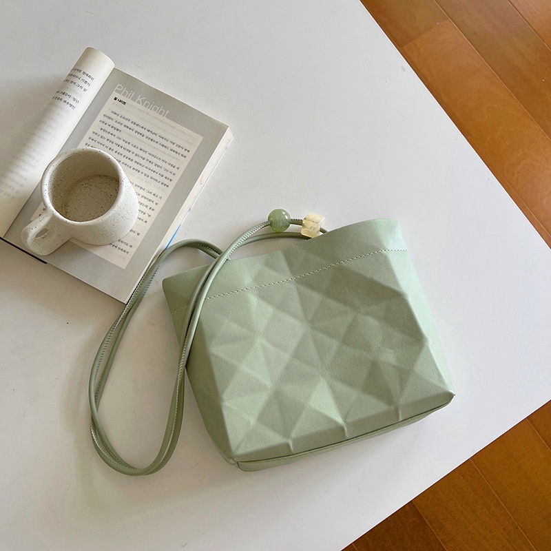 Túi xách đeo chéo vai IELGY đơn giản thời trang dành cho nữ