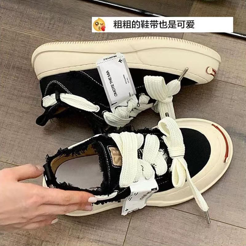 Giày thể thao phong cách thời trang năng động cho nữ