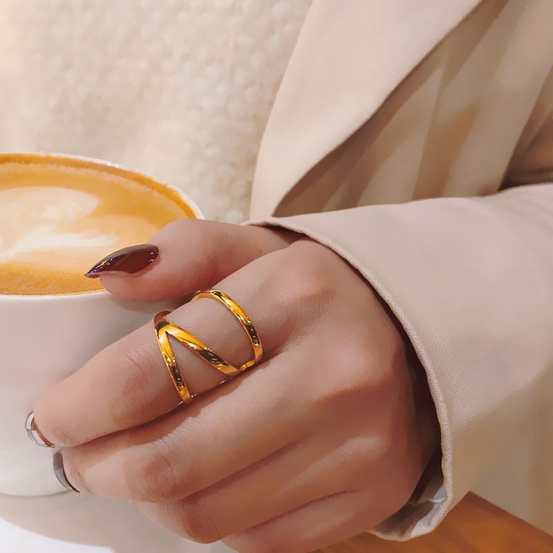 Nhẫn thép titan mạ vàng 18k thiết kế đơn giản phong cách Hàn Quốc cho nữ