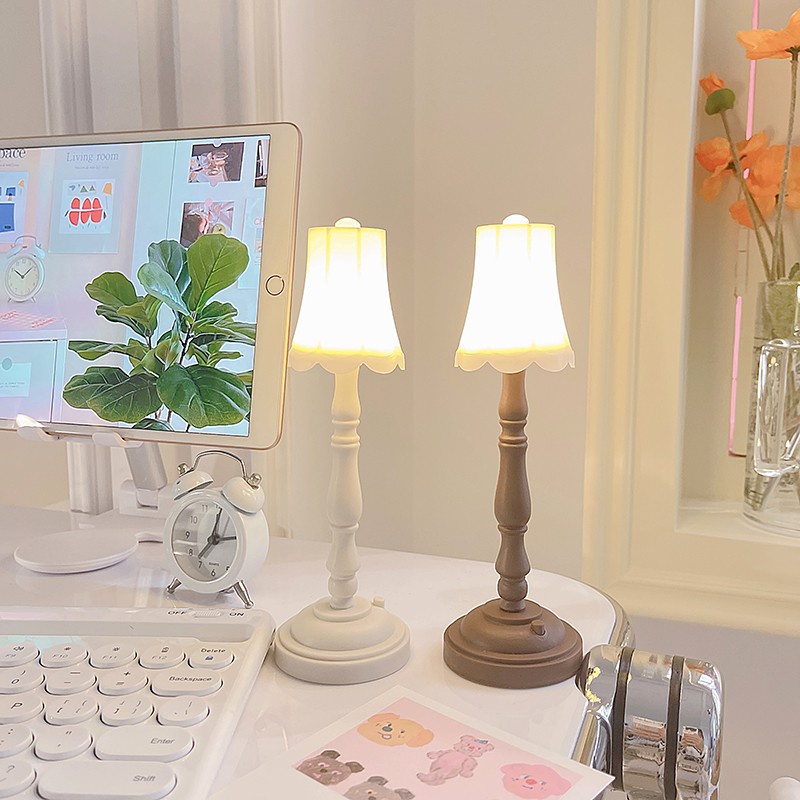 Đèn ngủ đề bàn mini decor kiểu châu âu hiện đại trang trí