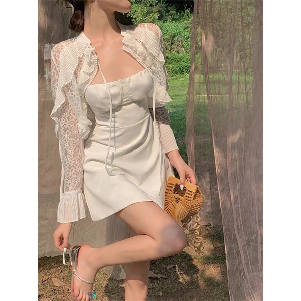 Áo khoác voan ren croptop tay loe phối bèo vai xinh xắn retro/ Áo khoác ngoài mỏng dáng lửng đi biển phong cách Hàn Quốc