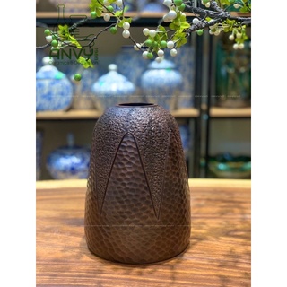 Bình gốm- dáng chuông Bát Tràng.