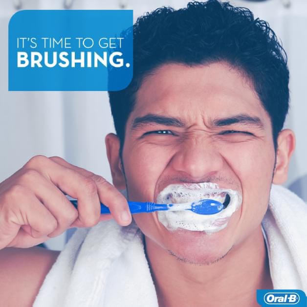 Bàn Chải ORAL B Easy Clean Black Thái Lan - Set 5 cái