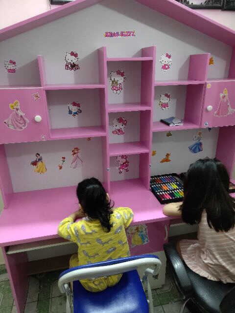 Bàn học nhựa đài Loan cho 2 bé