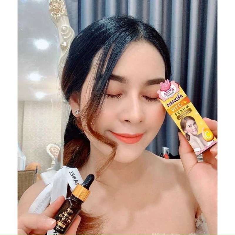 1 chai serum nangfa Vitc thái lan 8ml