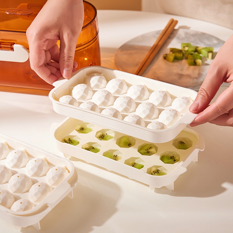 khay làm đá có kèm hộp đựng 2 Tầng Bằng Silicon Cứng Chống Trượt Có Khóa Cài Ổn Định tặng Kèm Thìa oxygen072