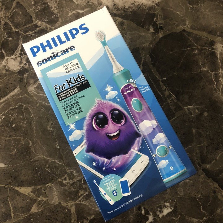 Bàn chải đánh răng dành cho điện trẻ em nhãn hiệu Philips HX6322/04