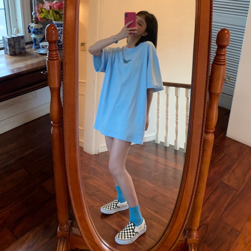 Áo Thun Nữ Dáng Dài Rộng Họa Tiết Bướm Đơn Giản Phong Cách Hàn Quốc