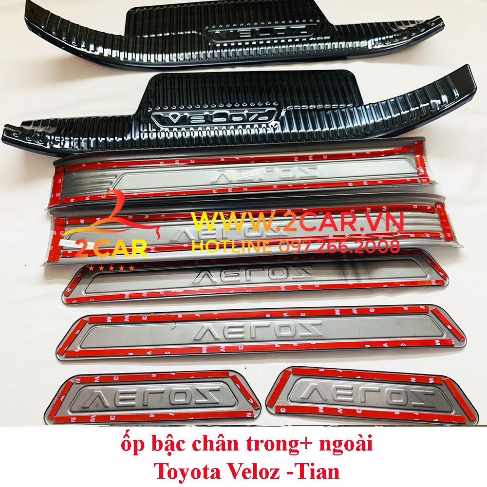 Ốp Bậc Cửa, Nẹp Bước Chân xe TOYOTA VELOZ 2022-2023 HàngTitan ( Tặng kèm keo 3M)