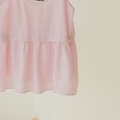 Áo Hai Dây Nữ MOMOCO, Kiểu Dáng Suông Phối Bèo Vạt Chất Đũi M2398