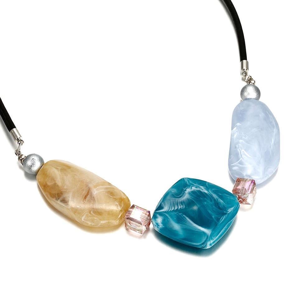 Dây chuyền đính hạt nhựa Acrylic nhiều màu