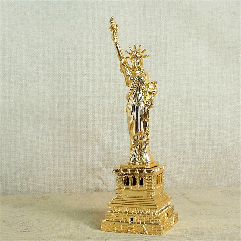 Mô Hình Tượng Nữ Thần Tự Do Màu Vàng Cao Cấp Cao 18 Cm - Do_luu_niem