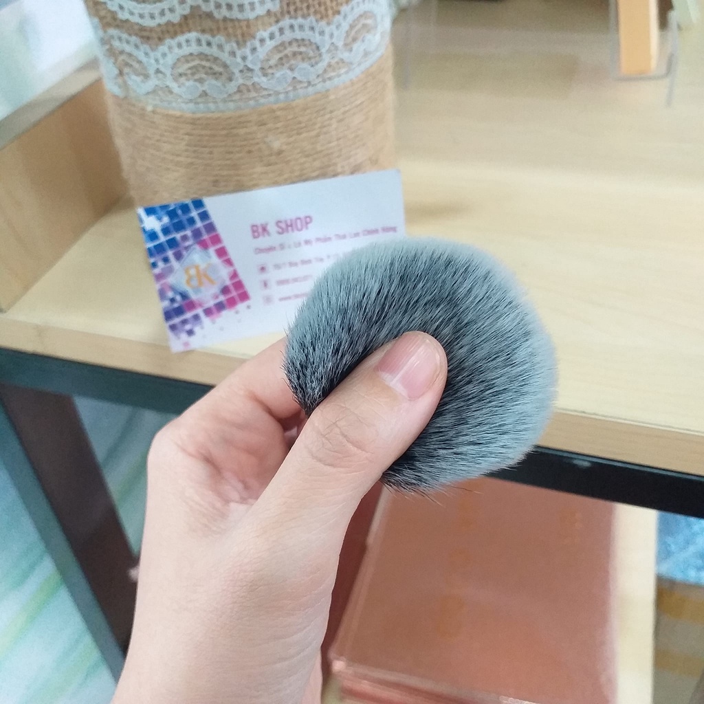 Cọ đa năng dùng đánh má hồng, phấn phủ, phấn nén, phấn nén v.v