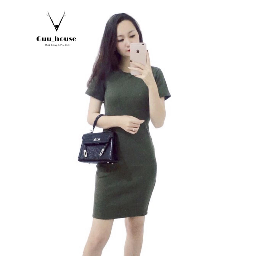 Váy body len tăm cộc tay xẻ sau | BigBuy360 - bigbuy360.vn