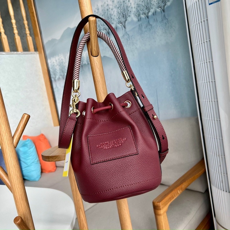 Túi  bucket da M*J dư xịn