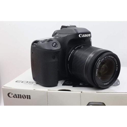 Máy ảnh Canon 80D kèm lens 18-55 STM