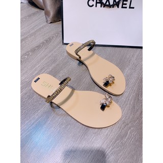 Dép xỏ ngón
