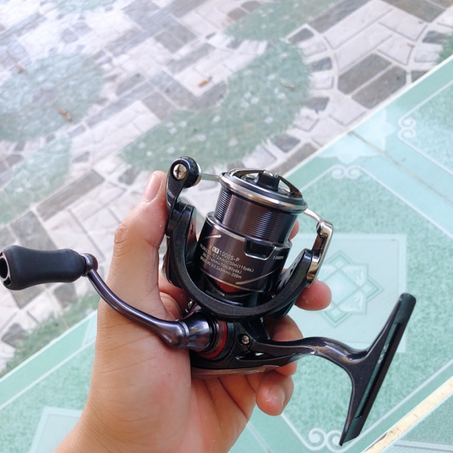 Máy câu cá daiwa  gekkaijin 1000s 2000s mẫu 2021 mẫu mới ra hàng(No box )
