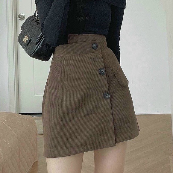 Chân váy nhung tăm mềm mịn/ Chân váy ngắn dáng chữ A cạp cao vạt lệch chất liệu nhung tăm | BigBuy360 - bigbuy360.vn