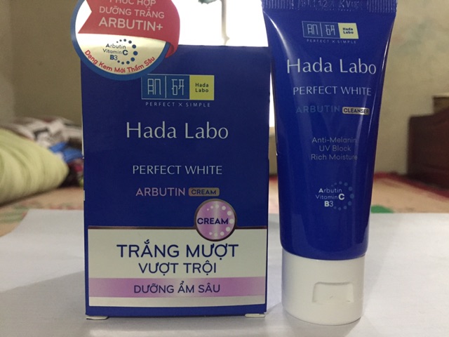 Kem dưỡng trắng da Hada Labo Perfect White 50g tặng kem rửa mặt Hadalabo 25g hoặc son màu Water Color hoặc giấy thấm dầu