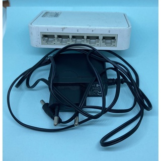 Bộ chia mạng tp-link 5 cổng 10/100mbps kèm adapter. đã qua sử dụng. hoạt động tốt